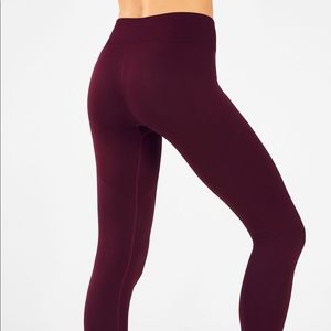 Seamless Ribbed Burgundy 7/8 Leggings